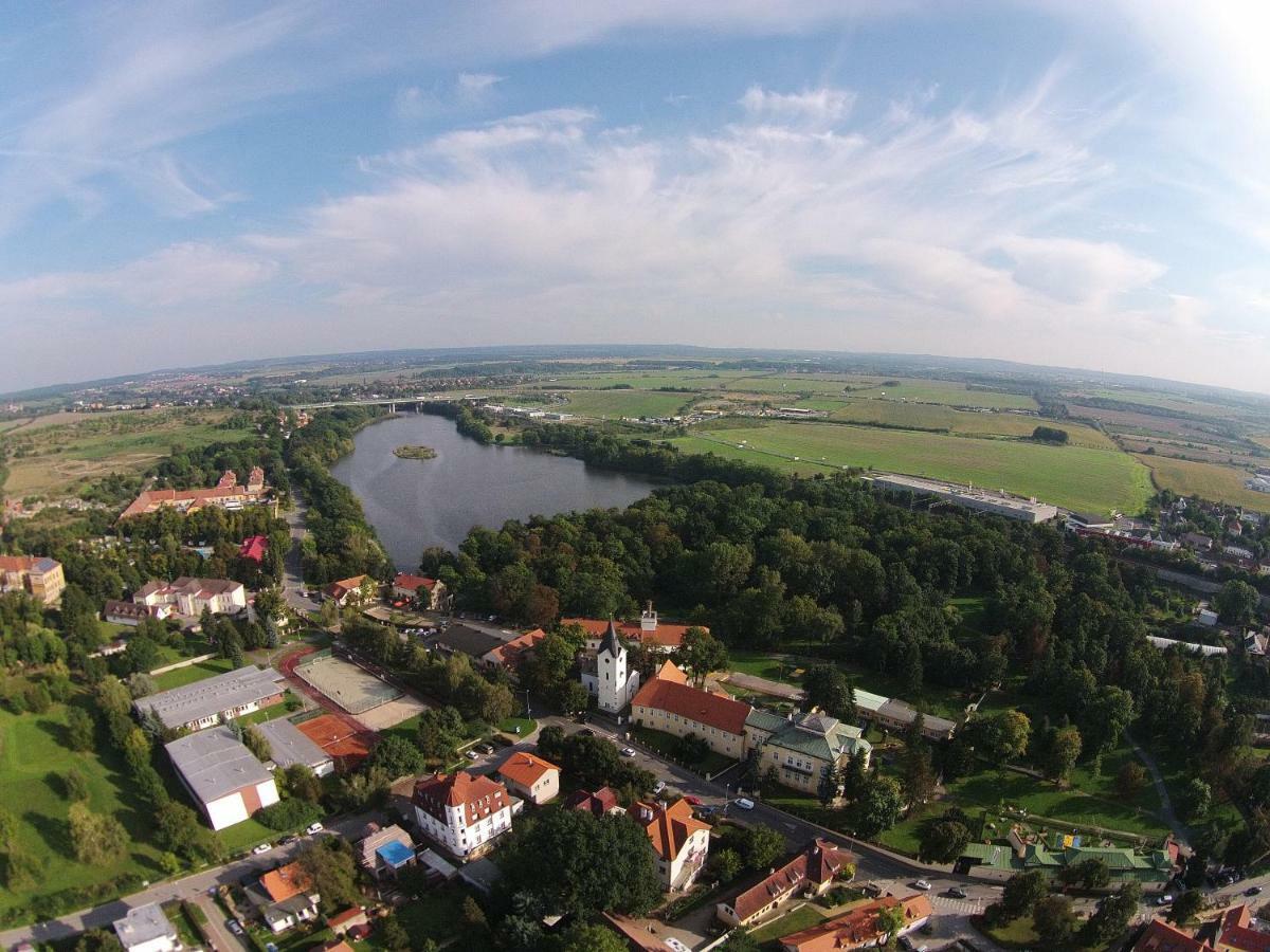 Cesky Statek Hotel Praag Buitenkant foto